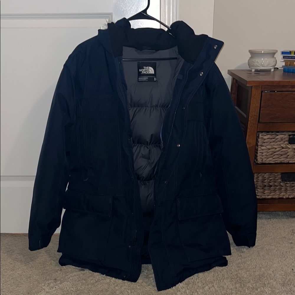 The North Face Men's Medium Navy Parka with Fur Hood